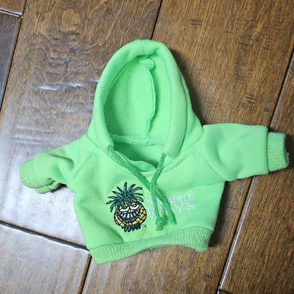 💝💝5/$25💝💝Green Pineapple Embroidered Doll Hoodie